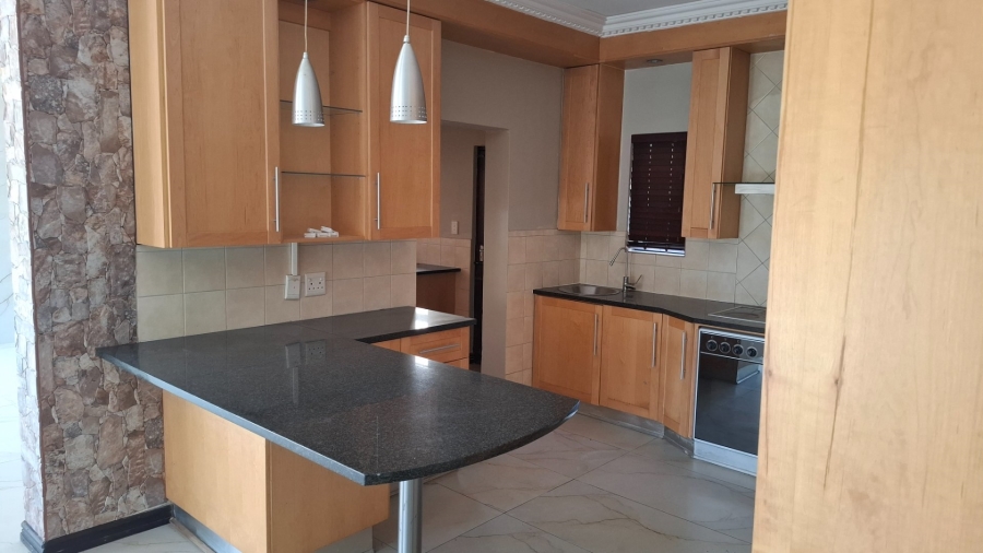  Bedroom Property for Sale in Fourways Gauteng