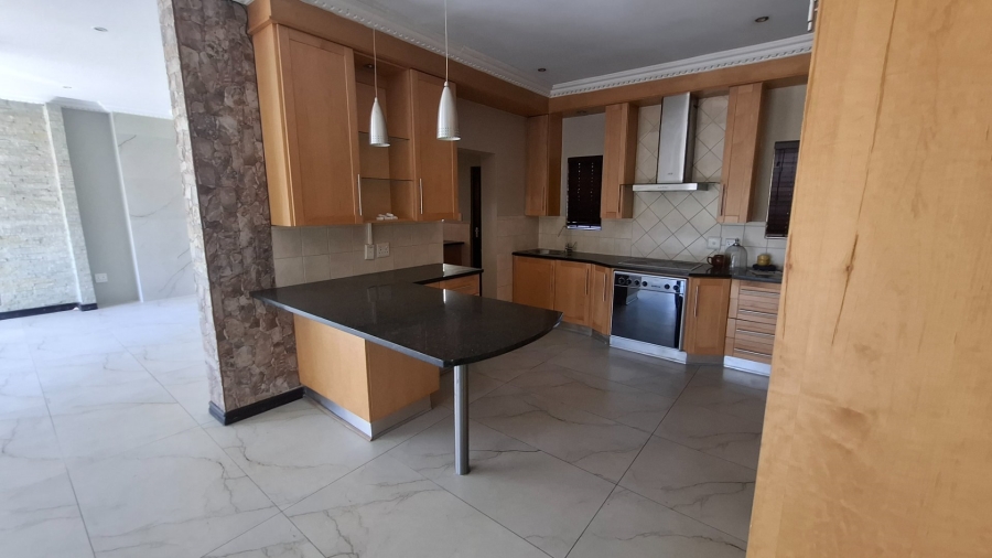  Bedroom Property for Sale in Fourways Gauteng