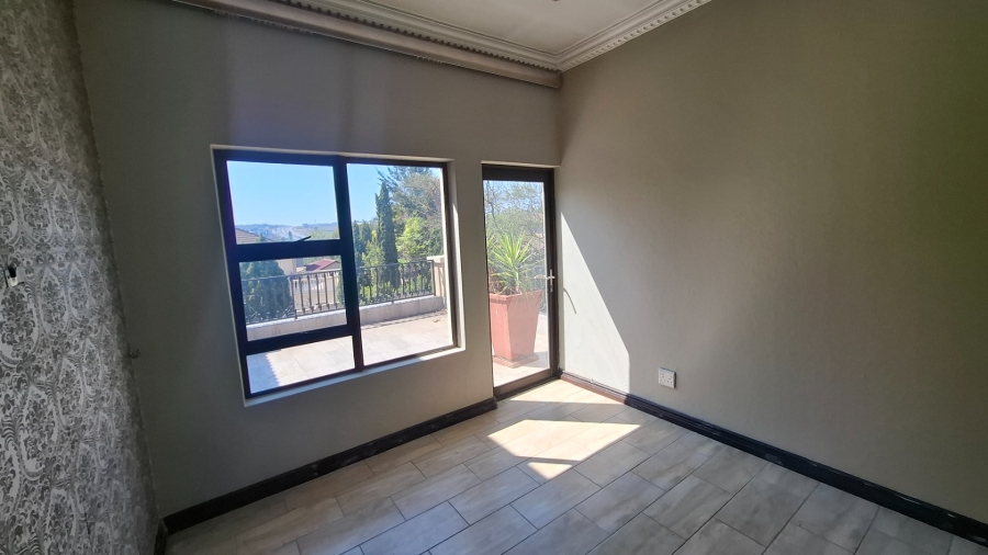  Bedroom Property for Sale in Fourways Gauteng