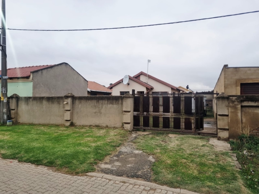 2 Bedroom Property for Sale in Talbotpark Gauteng