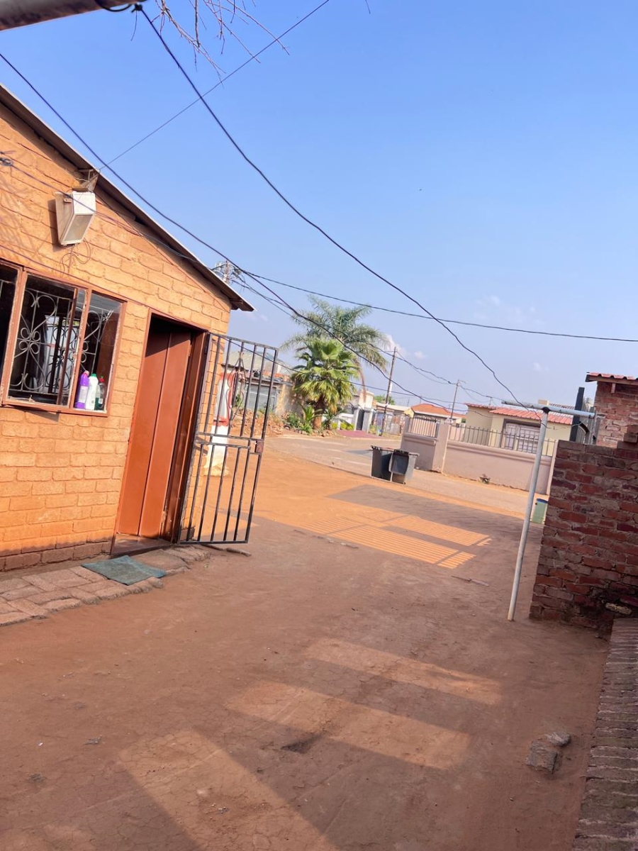  Bedroom Property for Sale in Mamelodi East Gauteng