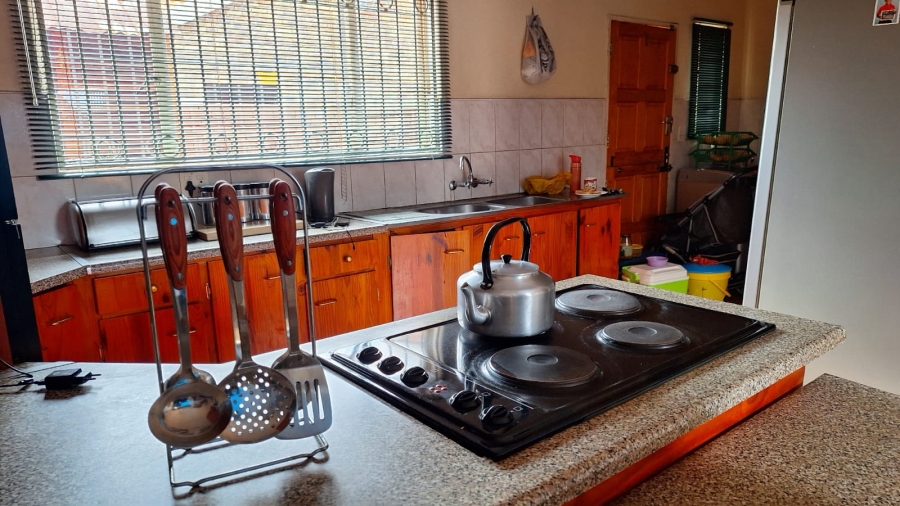 3 Bedroom Property for Sale in East Lynne Gauteng