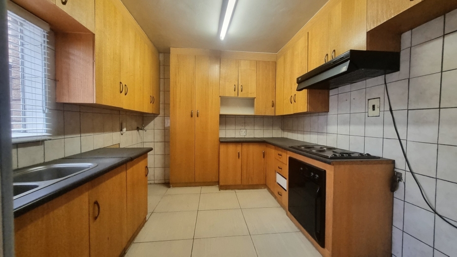 3 Bedroom Property for Sale in Sonland Park Gauteng