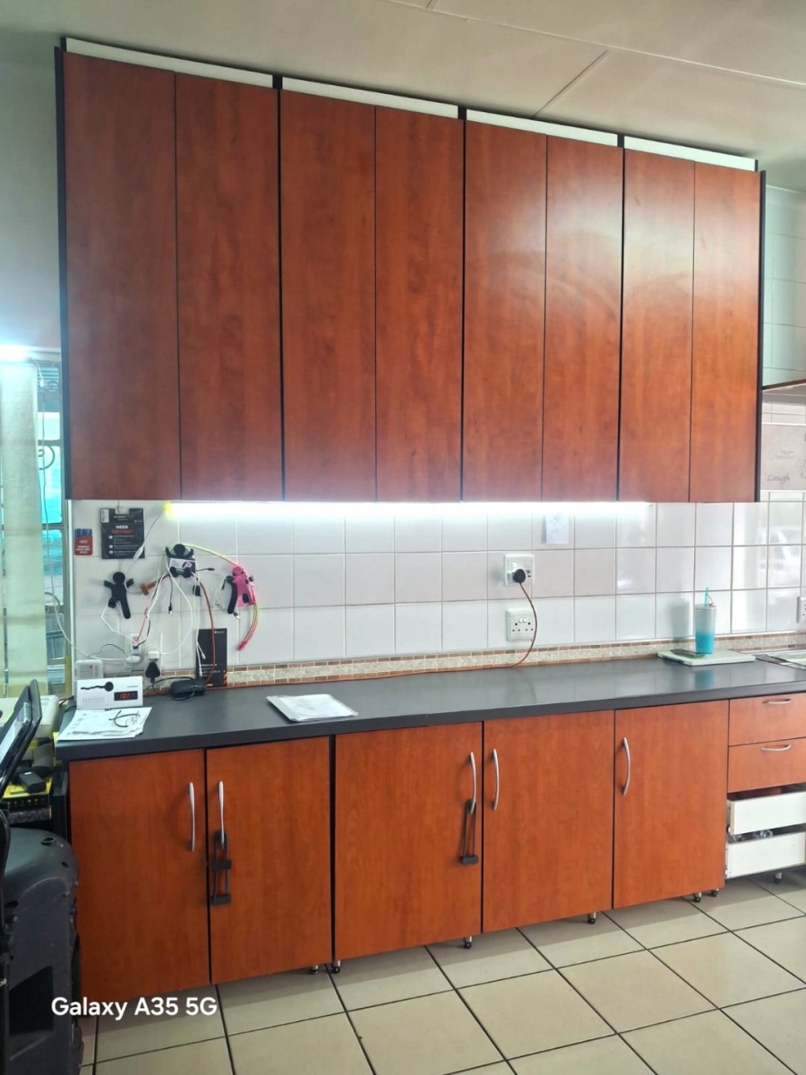 4 Bedroom Property for Sale in Sunnyridge Gauteng