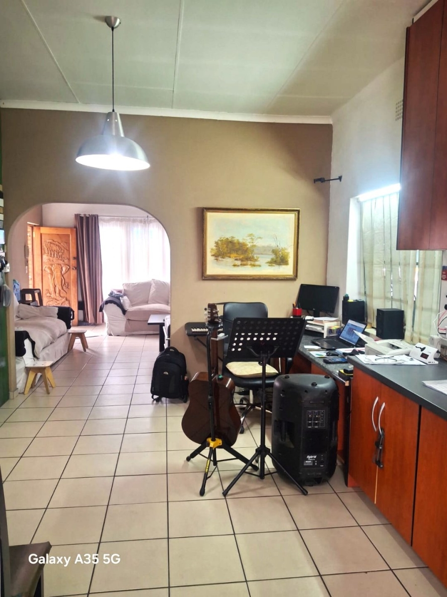 4 Bedroom Property for Sale in Sunnyridge Gauteng