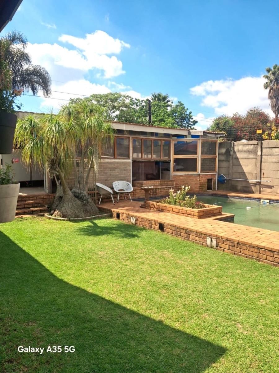 4 Bedroom Property for Sale in Sunnyridge Gauteng