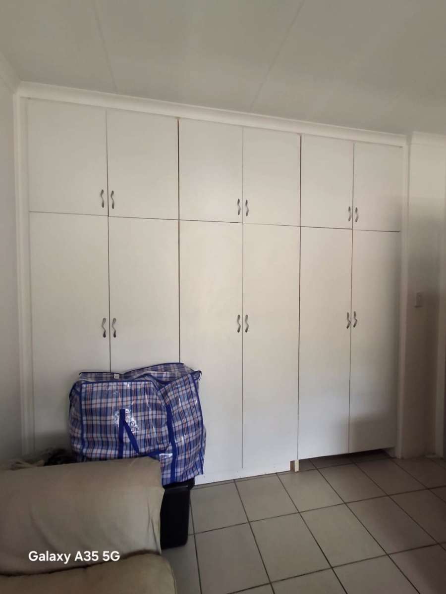 4 Bedroom Property for Sale in Sunnyridge Gauteng
