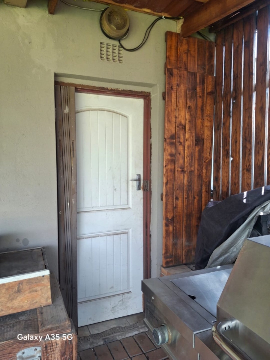 4 Bedroom Property for Sale in Sunnyridge Gauteng