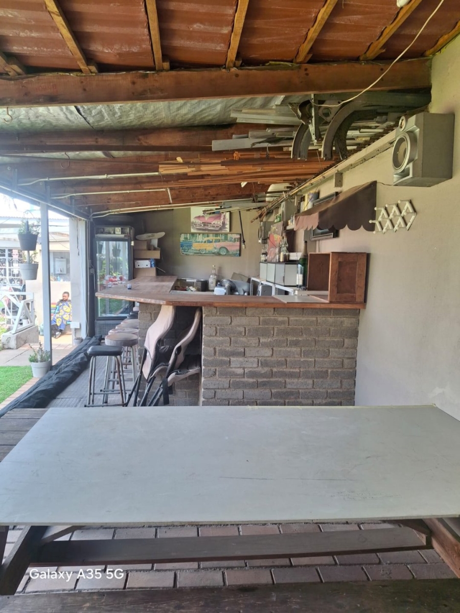 4 Bedroom Property for Sale in Sunnyridge Gauteng