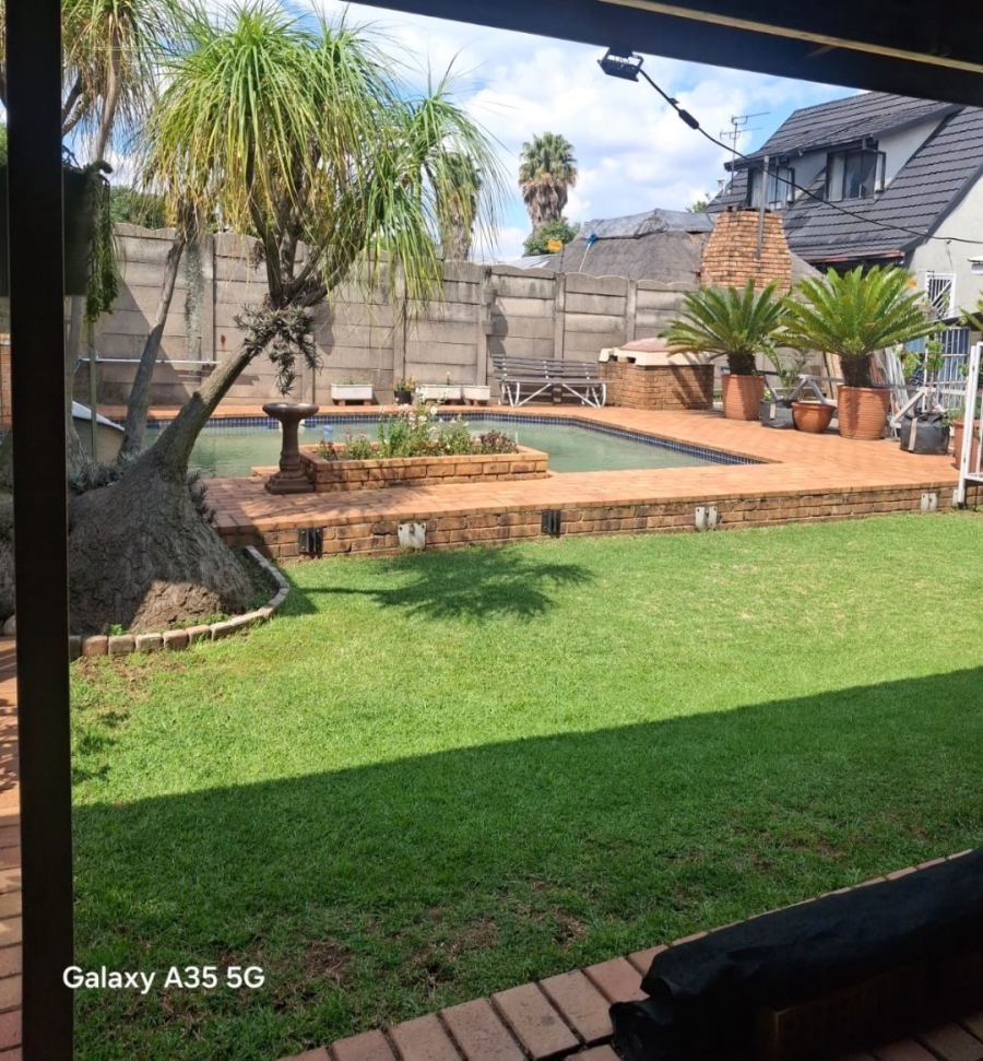 4 Bedroom Property for Sale in Sunnyridge Gauteng