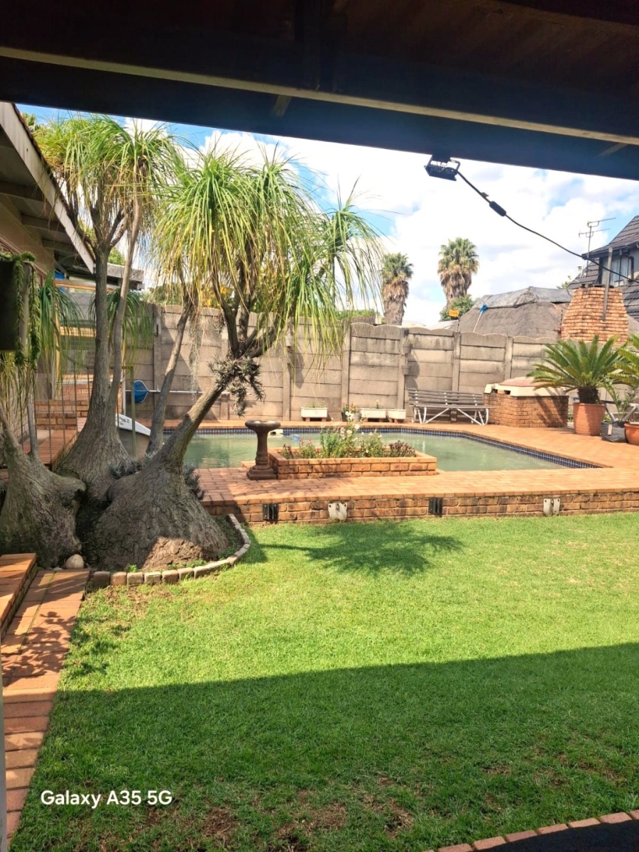 4 Bedroom Property for Sale in Sunnyridge Gauteng