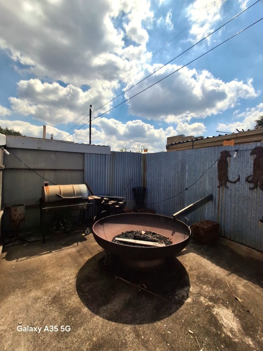 4 Bedroom Property for Sale in Sunnyridge Gauteng