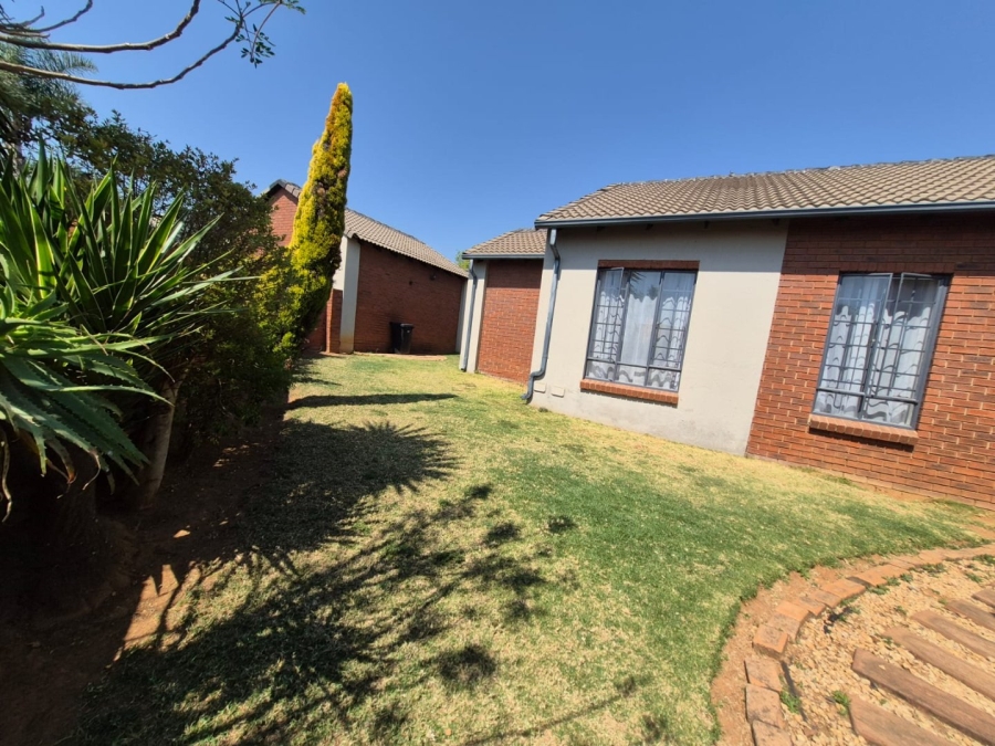 4 Bedroom Property for Sale in Mooikloof Ridge Gauteng