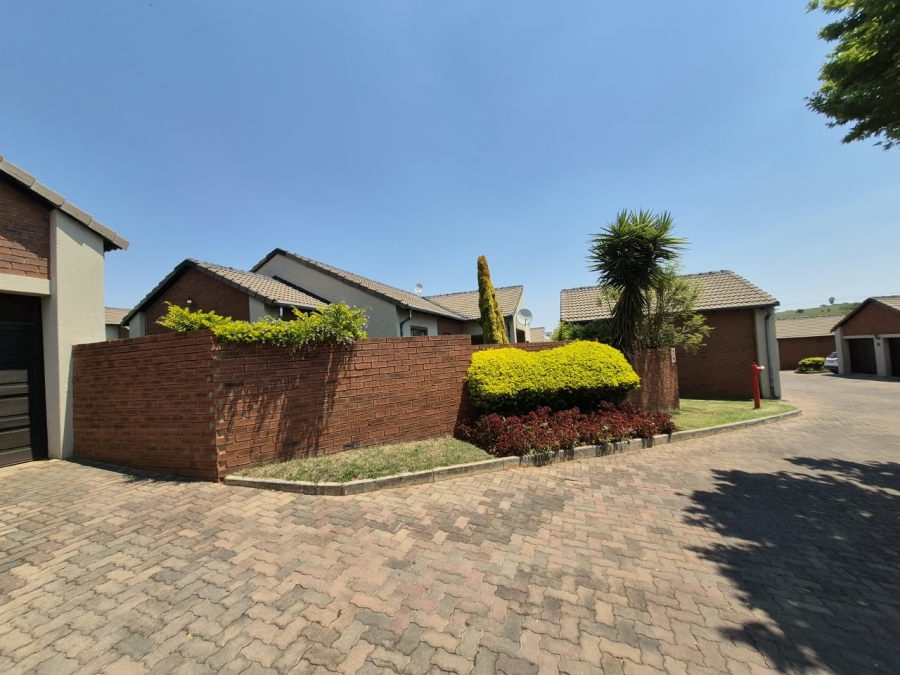 4 Bedroom Property for Sale in Mooikloof Ridge Gauteng
