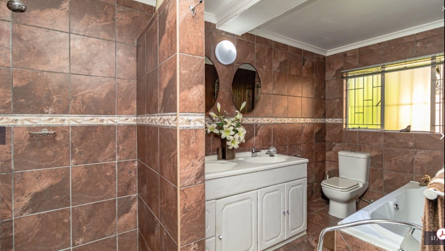 3 Bedroom Property for Sale in Illiondale Gauteng