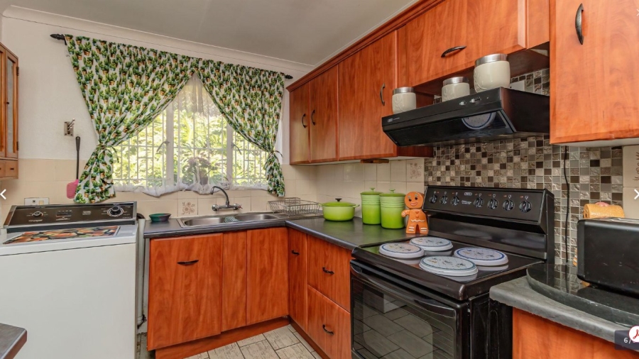 3 Bedroom Property for Sale in Illiondale Gauteng