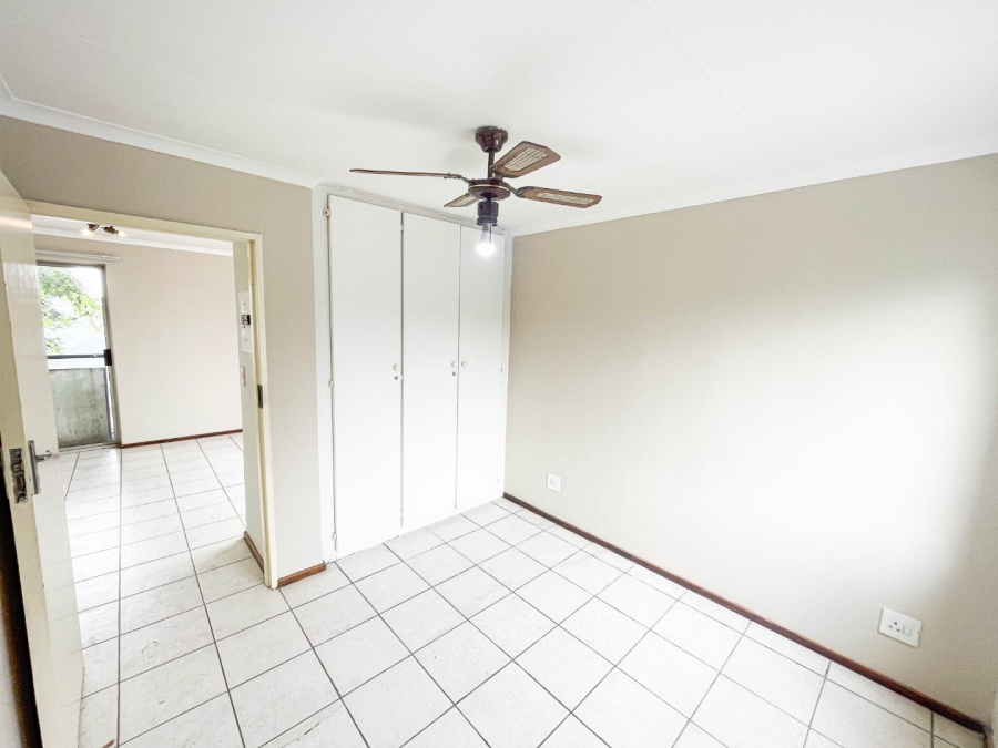 To Let 1 Bedroom Property for Rent in Sandown Gauteng
