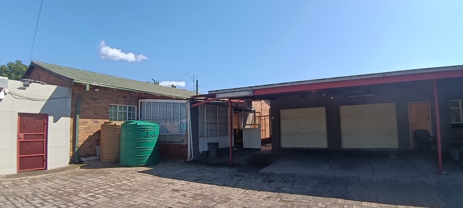 6 Bedroom Property for Sale in Vanderbijlpark CW 2 Gauteng