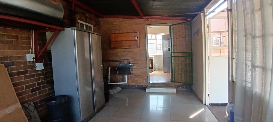 6 Bedroom Property for Sale in Vanderbijlpark CW 2 Gauteng