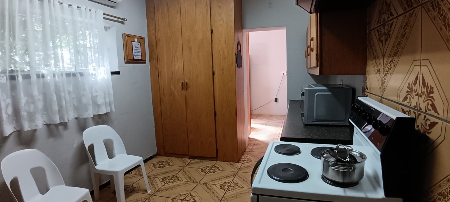 6 Bedroom Property for Sale in Vanderbijlpark CW 2 Gauteng