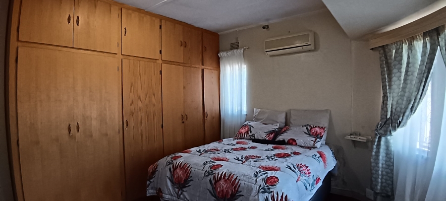 6 Bedroom Property for Sale in Vanderbijlpark CW 2 Gauteng