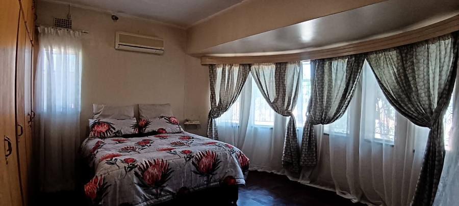 6 Bedroom Property for Sale in Vanderbijlpark CW 2 Gauteng
