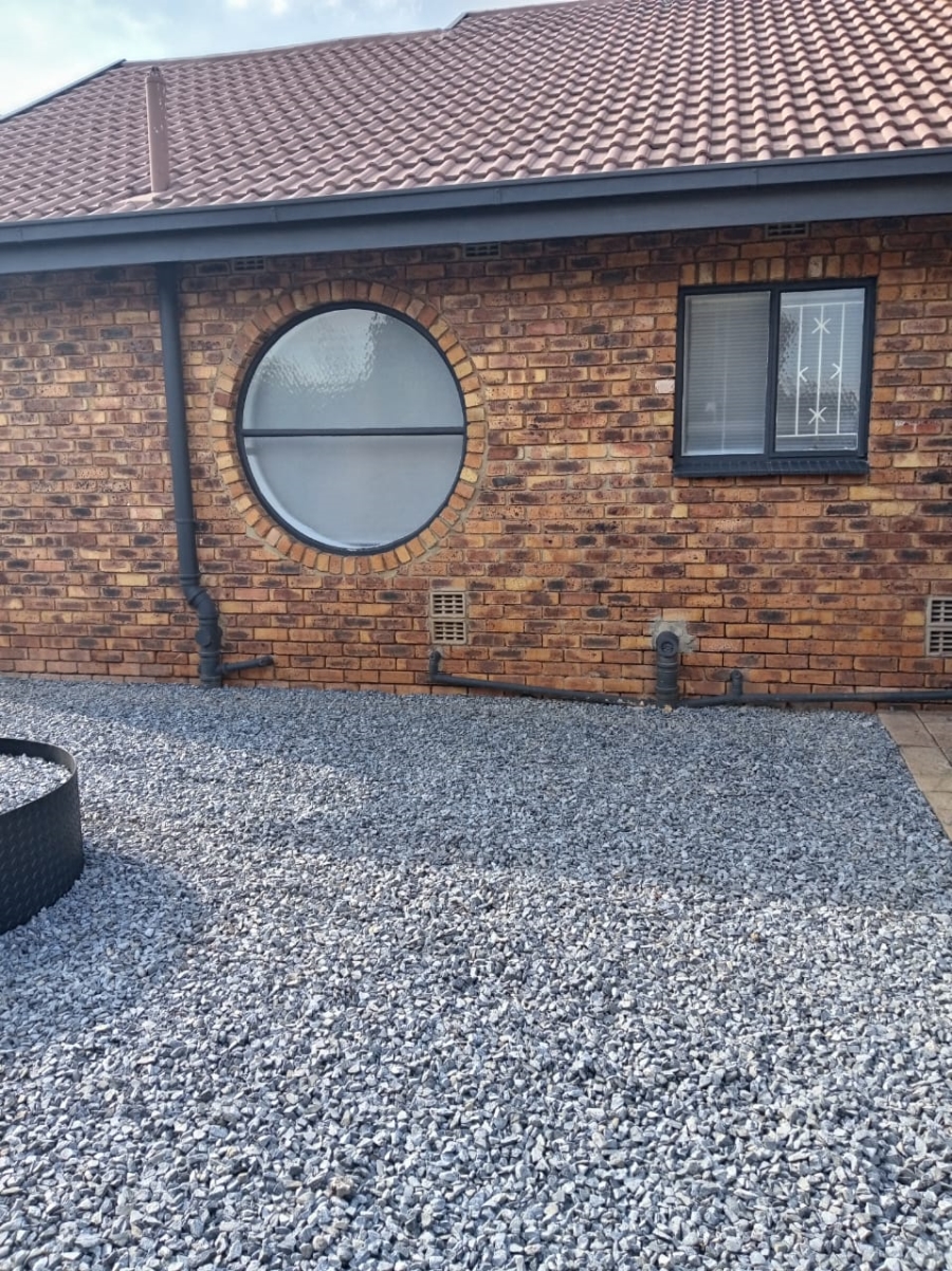 3 Bedroom Property for Sale in Vanderbijlpark SE 3 Gauteng