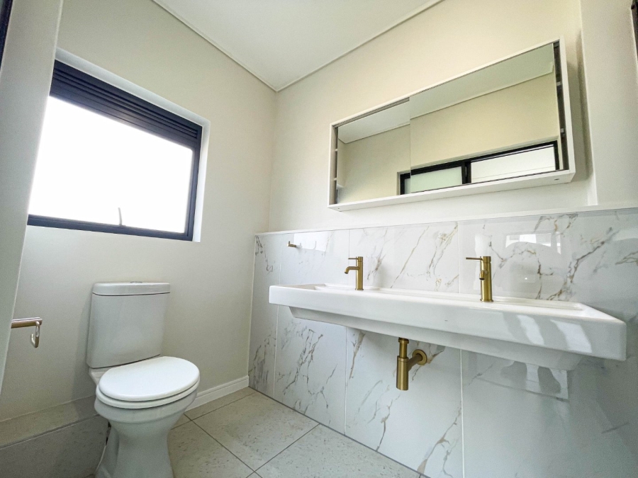 To Let 3 Bedroom Property for Rent in The Polofields Gauteng