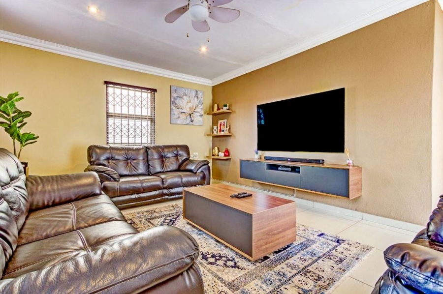 3 Bedroom Property for Sale in Birch Acres Gauteng