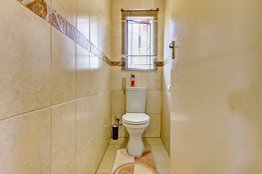 3 Bedroom Property for Sale in Birch Acres Gauteng