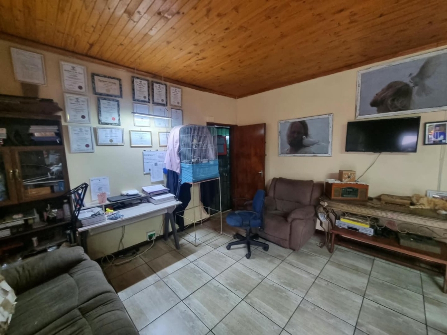 3 Bedroom Property for Sale in Vaaloewer Gauteng
