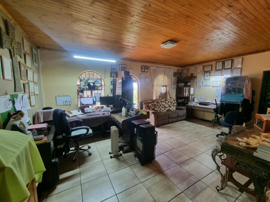 3 Bedroom Property for Sale in Vaaloewer Gauteng