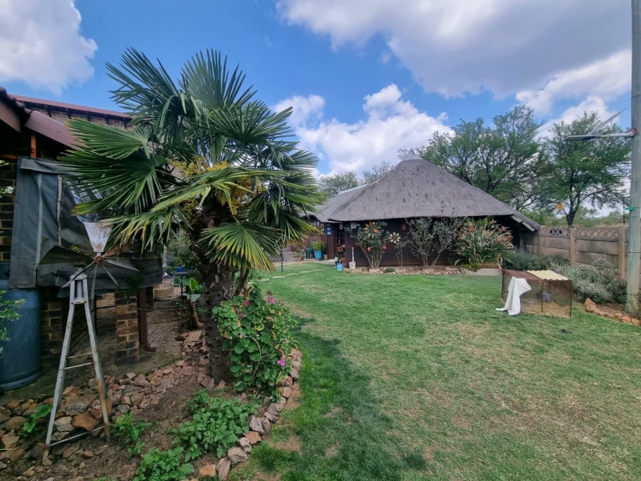 3 Bedroom Property for Sale in Vaaloewer Gauteng