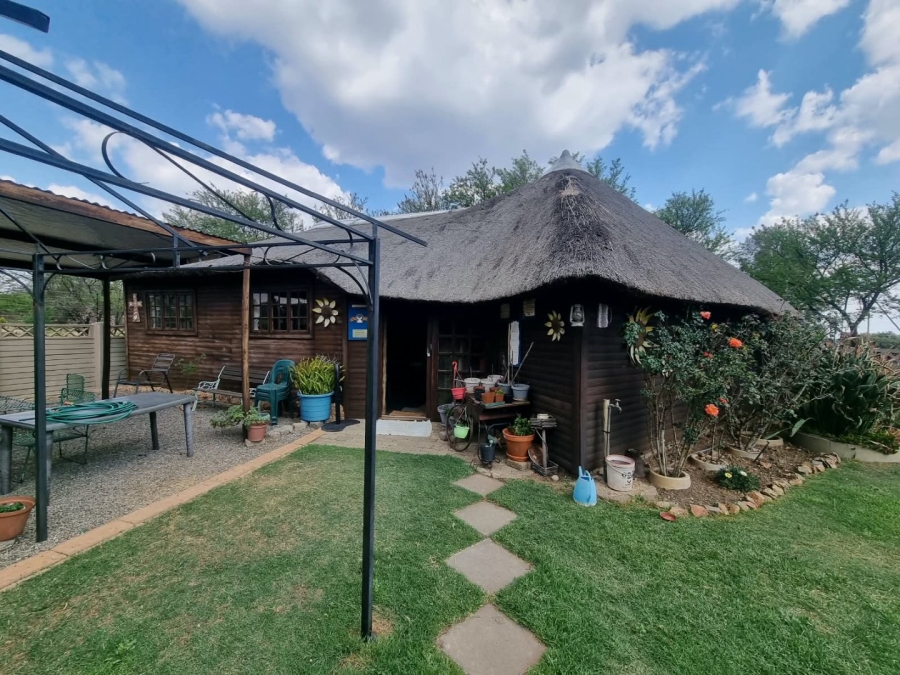 3 Bedroom Property for Sale in Vaaloewer Gauteng