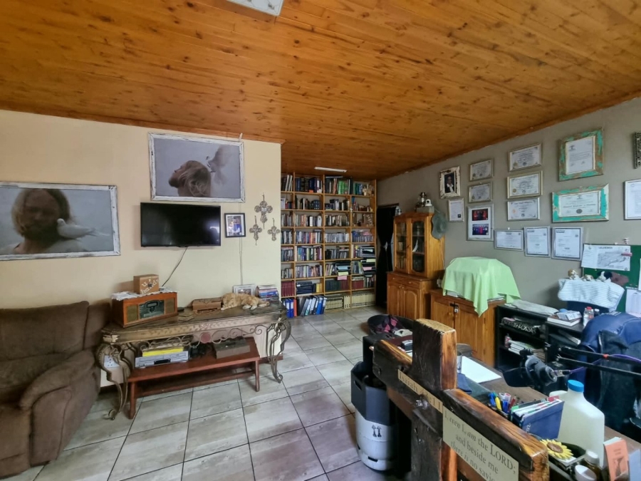 3 Bedroom Property for Sale in Vaaloewer Gauteng