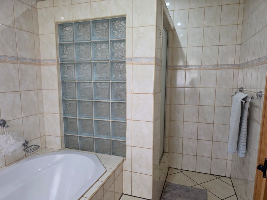 3 Bedroom Property for Sale in Lilianton Gauteng
