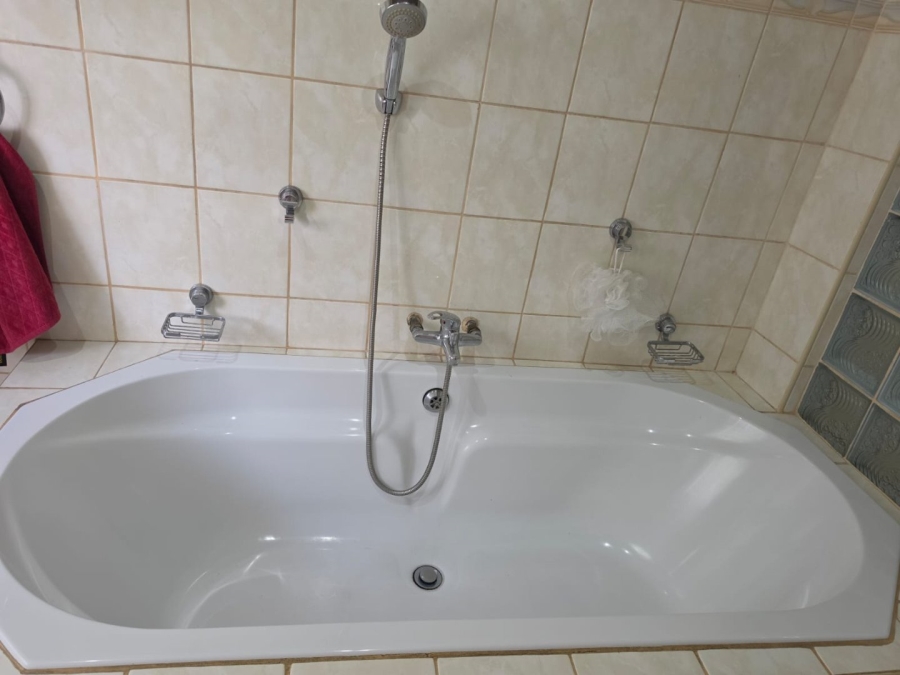 3 Bedroom Property for Sale in Lilianton Gauteng