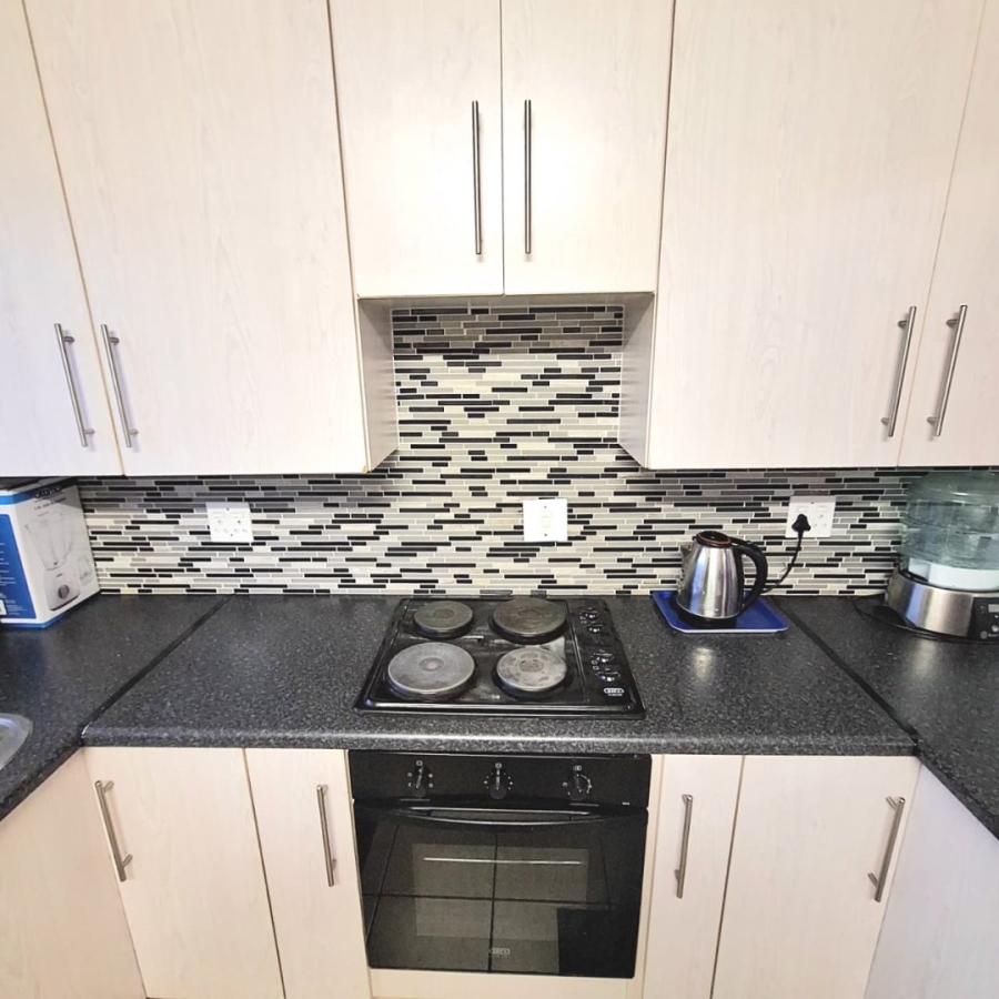 3 Bedroom Property for Sale in Birchleigh Gauteng