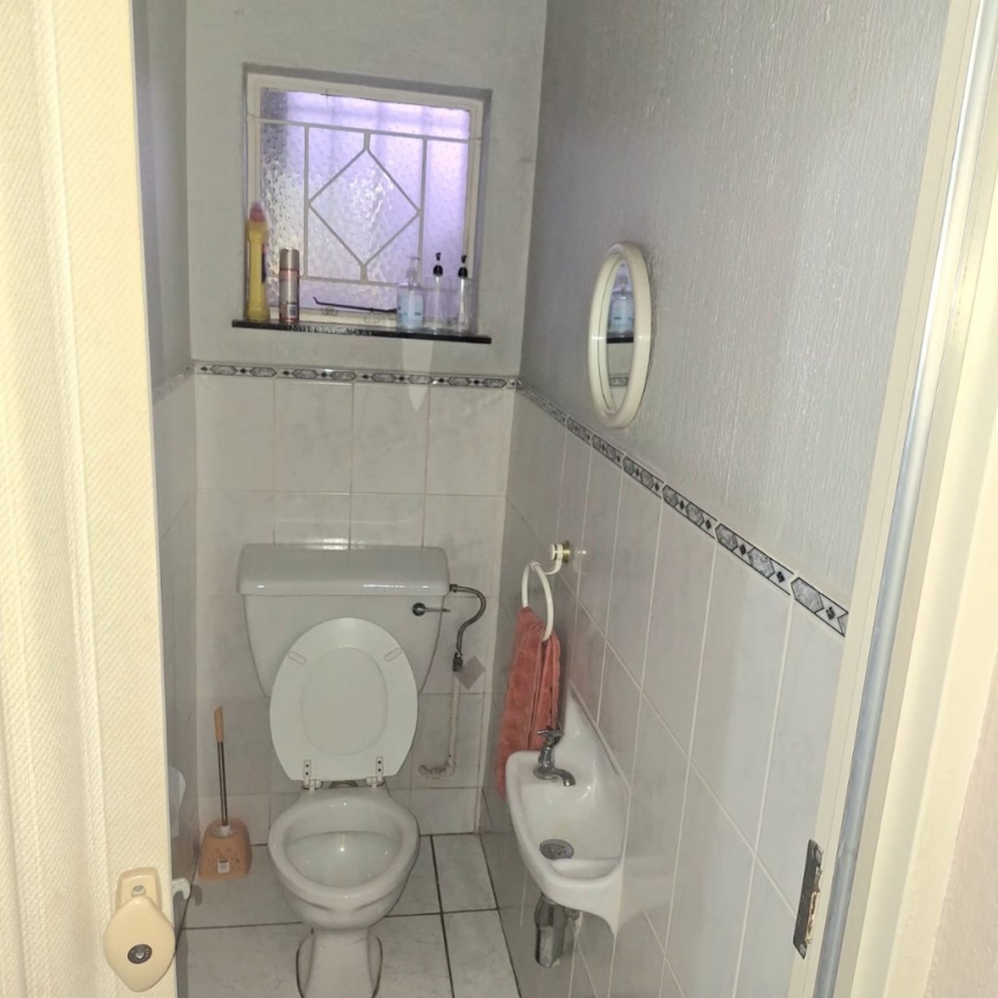 3 Bedroom Property for Sale in Birchleigh Gauteng