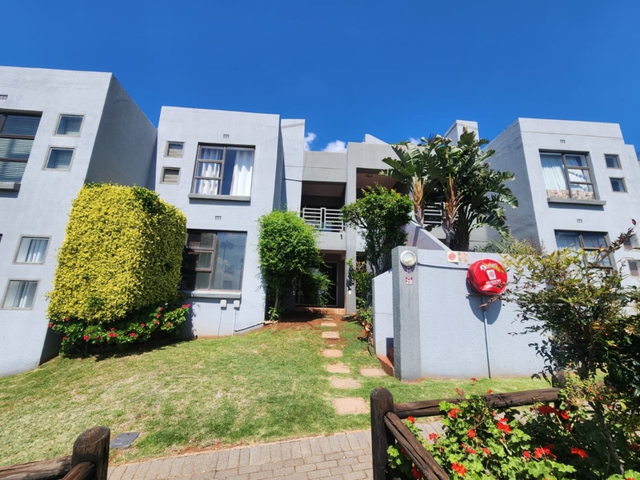 To Let 2 Bedroom Property for Rent in Glenvista Gauteng