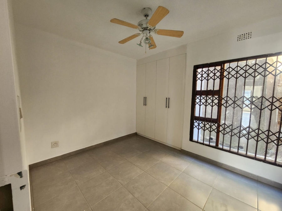 To Let 2 Bedroom Property for Rent in Glenvista Gauteng