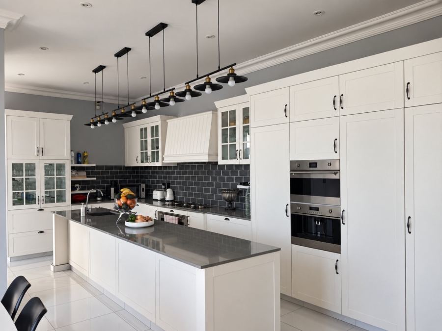 5 Bedroom Property for Sale in Blue Valley Golf Estate Gauteng