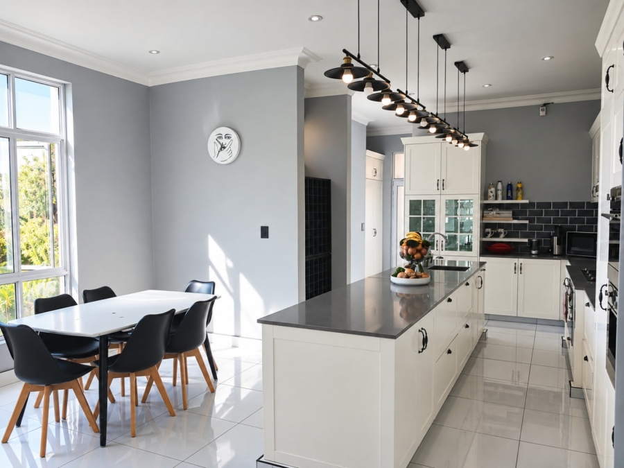 5 Bedroom Property for Sale in Blue Valley Golf Estate Gauteng