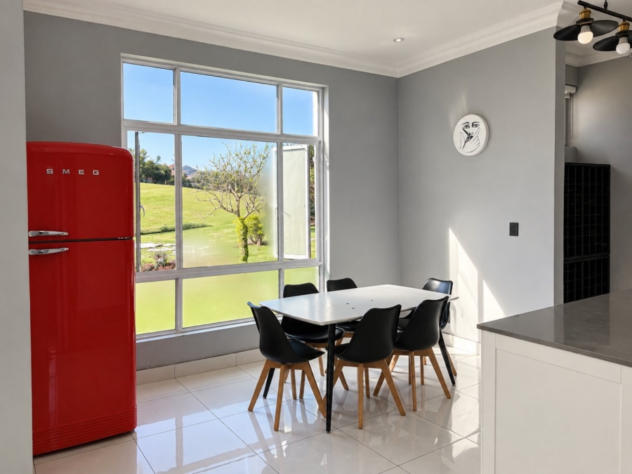 5 Bedroom Property for Sale in Blue Valley Golf Estate Gauteng