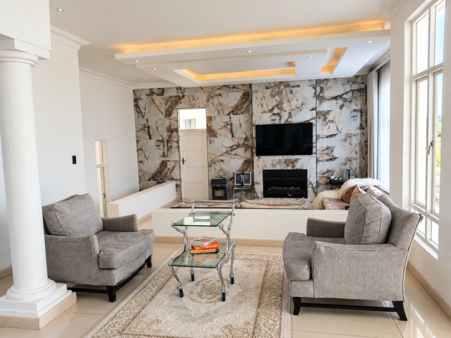 5 Bedroom Property for Sale in Blue Valley Golf Estate Gauteng