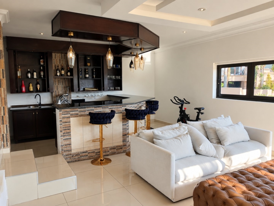 5 Bedroom Property for Sale in Blue Valley Golf Estate Gauteng