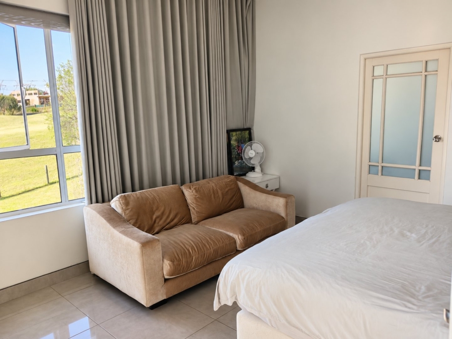 5 Bedroom Property for Sale in Blue Valley Golf Estate Gauteng