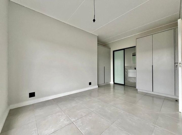 To Let 1 Bedroom Property for Rent in Waterfall Gauteng