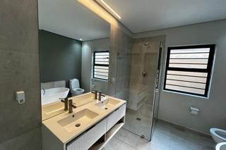2 Bedroom Property for Sale in Carlswald Estate Gauteng