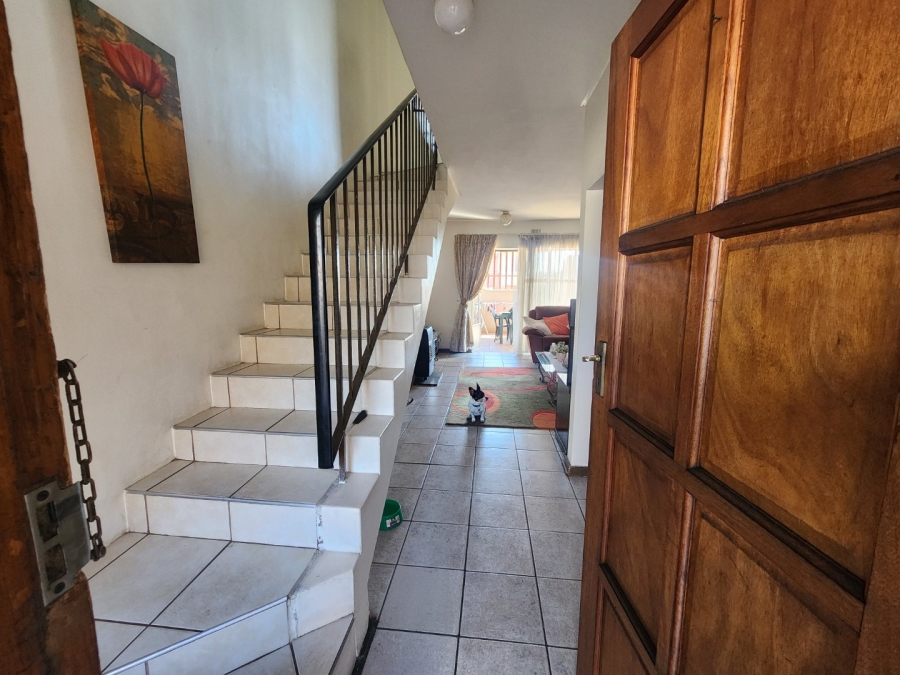 2 Bedroom Property for Sale in East Geduld Gauteng